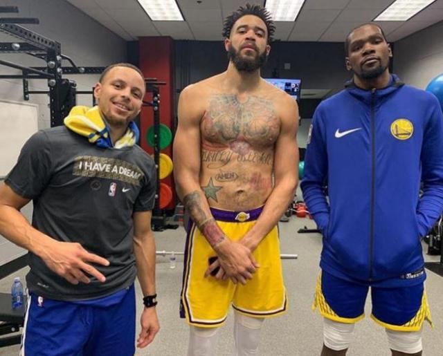 与最新变化 与最新变化